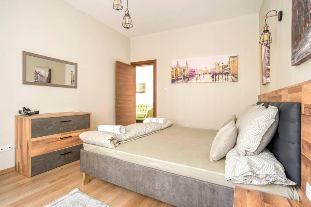 Elegant & Stylish 2 Bedroom Top Central Apartment Sofia Exterior photo